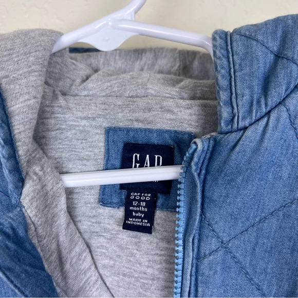 BabyGap Bear Quilted Chambray One Piece Jacket - Picture 4 of 7